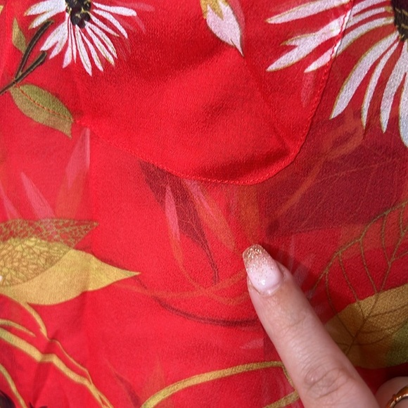 Equipment Femme 100% Silk Sheer Lightweight Blouse Red Floral Print Size M - Picture 4 of 12